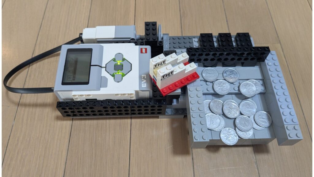 LEGO EV3で作るメダルゲームの写真