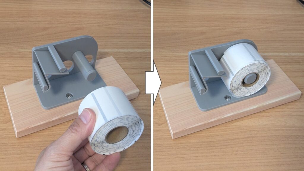 ラベル剥がし治具の使い方　Step1：ラベルロールをセット