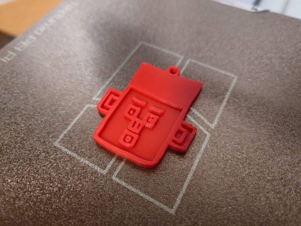イラストから３Dプリントが完成した様子