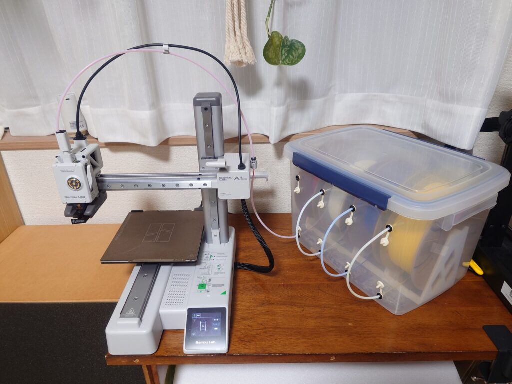 3Dプリンターでフィラメント供給・保管BOXを実際に使用している様子